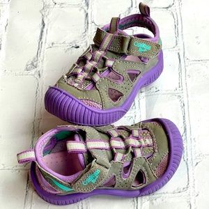 OshKosh Water/Tennis Shoe